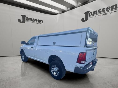 2017 RAM 2500 Tradesman Regular Cab 4x4 8' Box