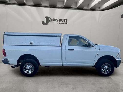 2017 RAM 2500 Tradesman Regular Cab 4x4 8' Box