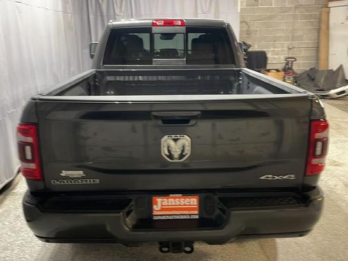 2024 RAM 2500 Laramie Crew Cab 4x4 6'4' Box