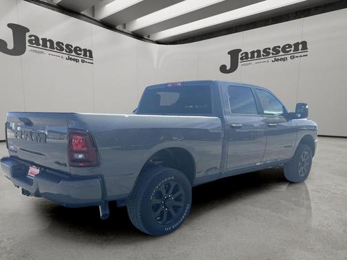 Ceramic Gray Clearcoat 2026 RAM 2500 Big Horn Crew Cab 4x4 6'4' Box