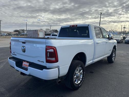 2024 RAM 2500 Laramie Crew Cab 4x4 6'4' Box