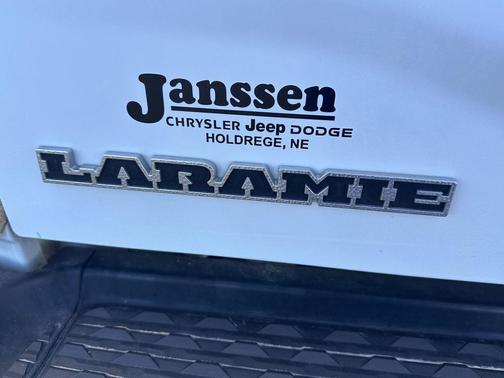 2024 RAM 2500 Laramie Crew Cab 4x4 6'4' Box