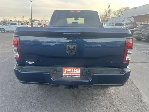 2024 RAM 2500 Big Horn Crew Cab 4x4 6'4' Box