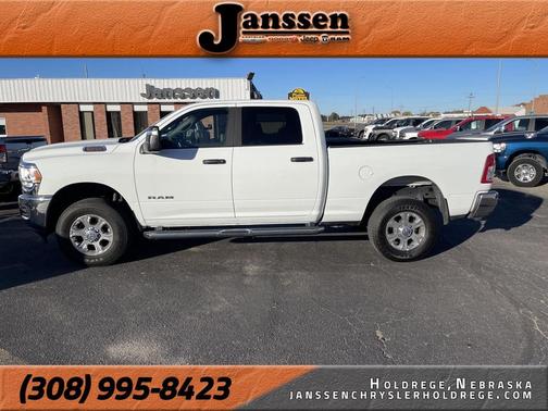 2024 RAM 2500 Big Horn Crew Cab 4x4 6'4' Box