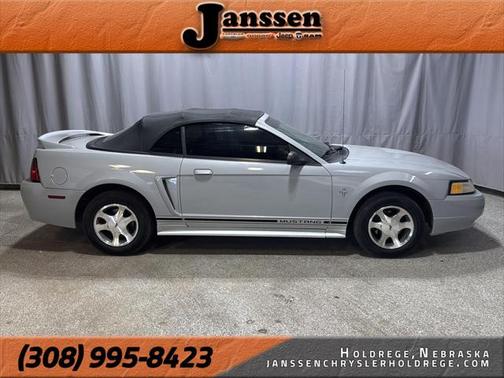 2000 Ford Mustang Base