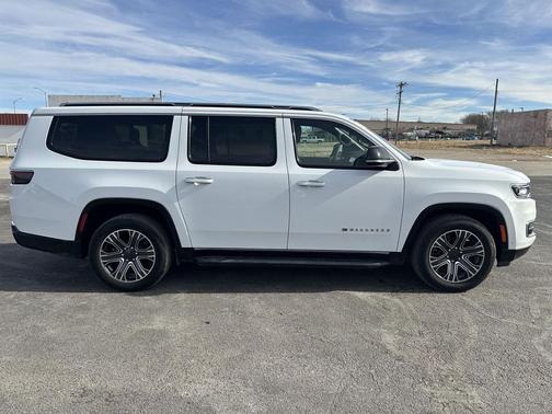 2024 Jeep Wagoneer L Series II 4x4