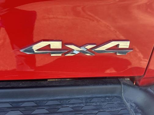 Flame Red Clearcoat 2024 RAM 2500 Big Horn Crew Cab 4x4 6'4' Box