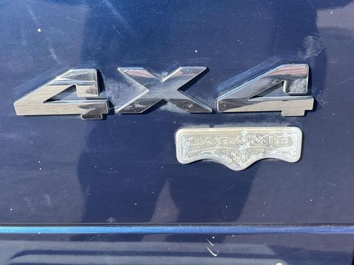 2006 Dodge Ram 2500 Laramie Mega Cab