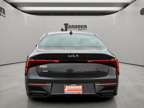 2025 Kia K5 LXS