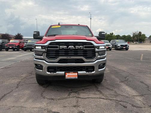 Flame Red Clearcoat 2026 RAM 2500 Big Horn Crew Cab 4x4 6'4' Box
