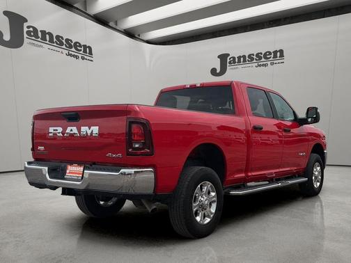 Flame Red Clearcoat 2026 RAM 2500 Big Horn Crew Cab 4x4 6'4' Box
