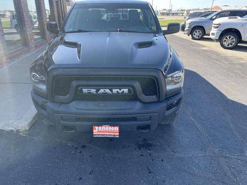 2019 RAM 1500 Classic Warlock Quad Cab 4x4 6'4' Box