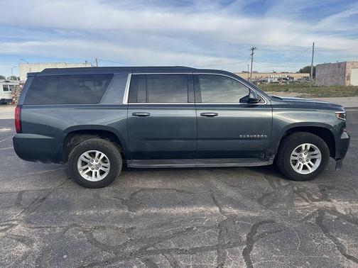 2019 Chevrolet Suburban LT