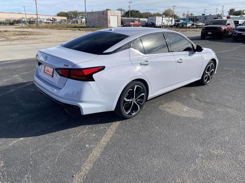 2024 Nissan Altima SR FWD