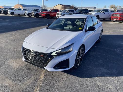 2024 Nissan Altima SR FWD