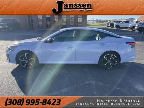 2024 Nissan Altima SR FWD