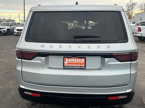 2024 Jeep Wagoneer Series II 4x4