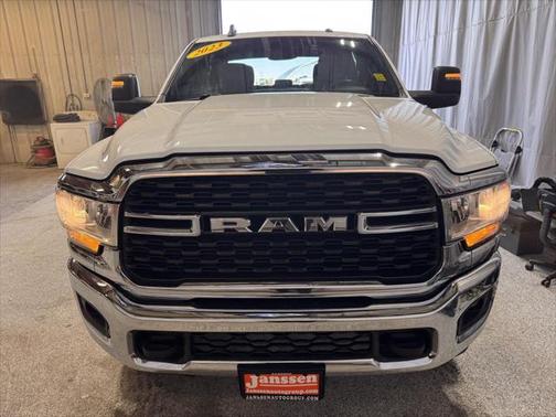 2023 RAM 2500 Big Horn Crew Cab 4x4 6'4' Box