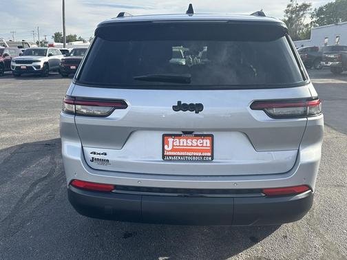 2025 Jeep Grand Cherokee L Altitude