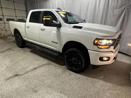 2024 RAM 2500 Big Horn Crew Cab 4x4 6'4' Box