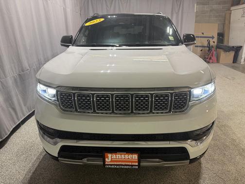 2023 Jeep Grand Wagoneer Series II 4x4