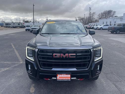 2024 GMC Yukon 4WD AT4