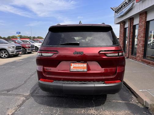 2024 Jeep Grand Cherokee L Altitude