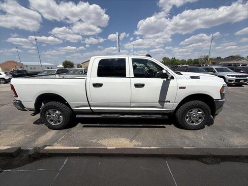 2020 RAM 2500 Tradesman Crew Cab 4X4 6'4' Box