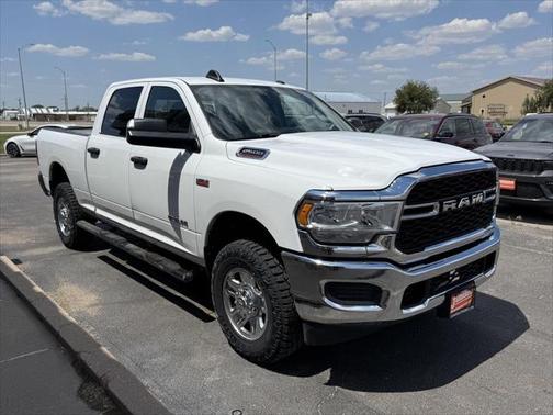 2020 RAM 2500 Tradesman Crew Cab 4X4 6'4' Box