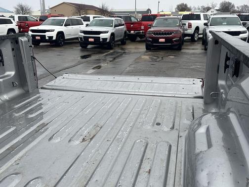 2024 RAM 2500 Laramie Crew Cab 4x4 6'4' Box