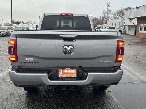 2024 RAM 2500 Laramie Crew Cab 4x4 6'4' Box