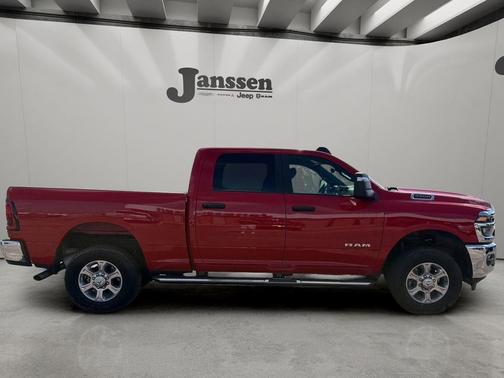 Flame Red Clearcoat 2026 RAM 2500 Big Horn Crew Cab 4x4 6'4' Box