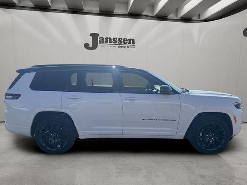 Bright White Clearcoat 2026 Jeep Grand Cherokee L Summit