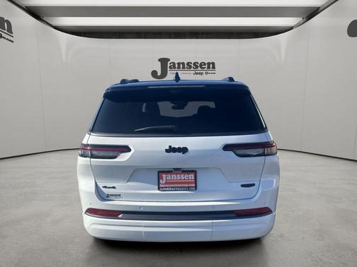 Bright White Clearcoat 2026 Jeep Grand Cherokee L Summit