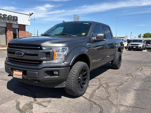 Magnetic Metallic 2018 Ford F-150 XLT