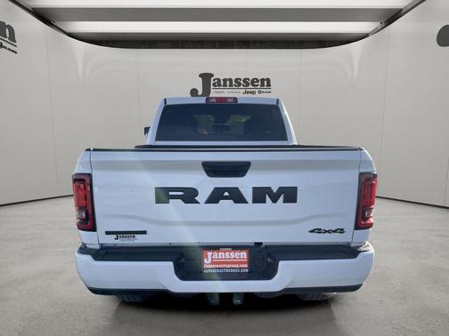 2025 RAM 2500 Big Horn Crew Cab 4x4 6'4' Box