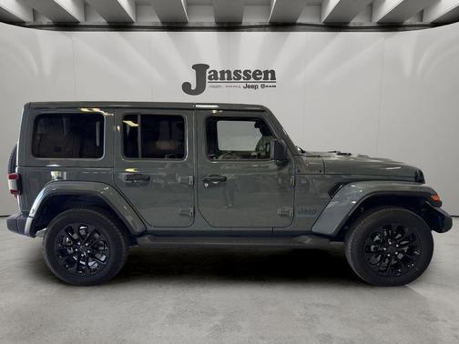 Anvil Clearcoat 2025 Jeep Wrangler 4xe Sahara