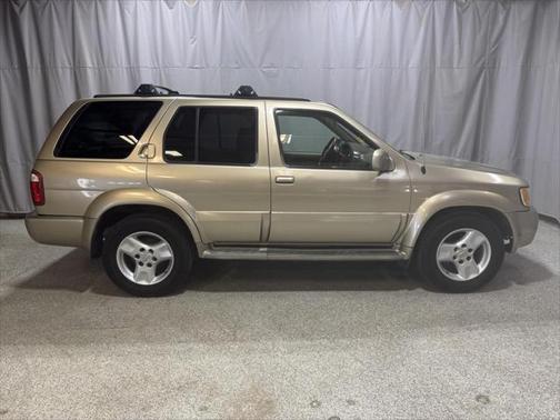 2002 INFINITI QX4 Luxury