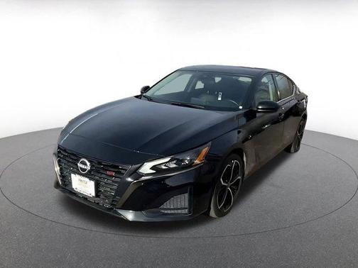 2025 Nissan Altima SR FWD