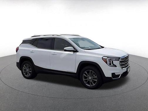 Summit White 2024 GMC Terrain SLT