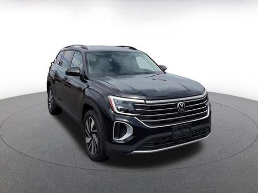Deep Black Pearl 2025 Volkswagen Atlas 2.0T SE w/Technology 4MOTION
