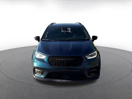 Fathom Blue Pearlcoat 2025 Chrysler Pacifica Limited