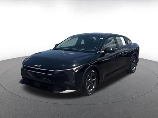 Aurora Black Pearl 2025 Kia K4 LXS