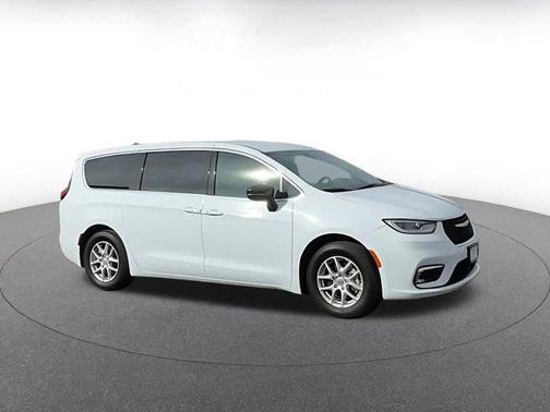 2025 Chrysler Pacifica L