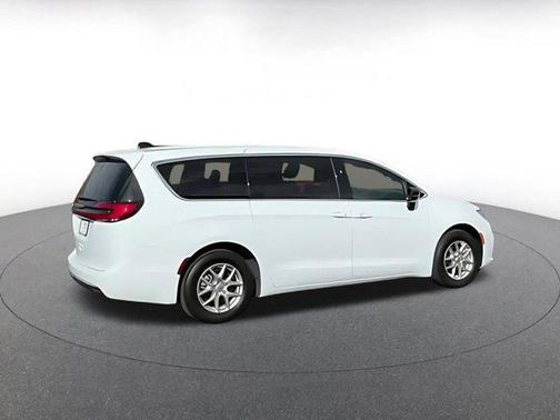 2025 Chrysler Pacifica L