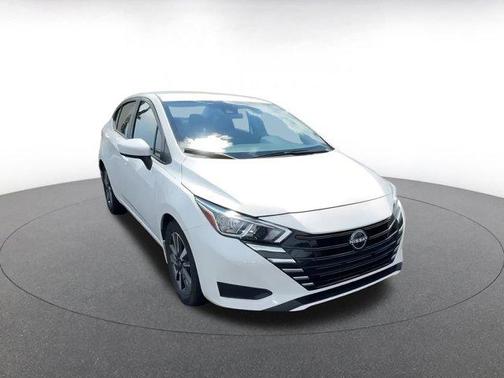 2024 Nissan Versa 1.6 SV