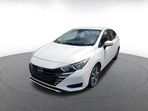 2024 Nissan Versa 1.6 SV