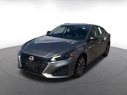 Gun Metallic 2025 Nissan Altima SV FWD