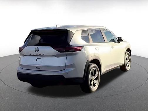 Brilliant Silver Metallic 2025 Nissan Rogue SV