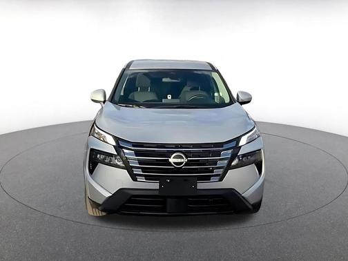 Brilliant Silver Metallic 2025 Nissan Rogue SV